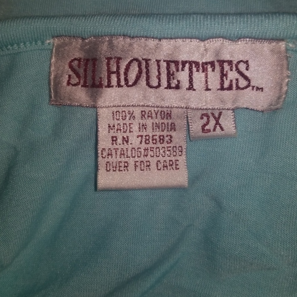 NWT Silhouettes top - Picture 4 of 5